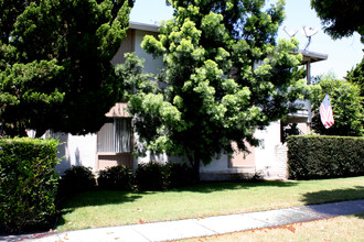 113 N Montague Ave in Fullerton, CA - Building Photo - Building Photo