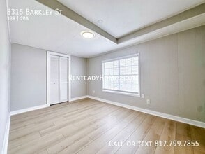 8315 Barkley St in Houston, TX - Foto de edificio - Building Photo