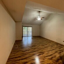 1995 S Farm Rd in Springfield, MO - Building Photo - Building Photo