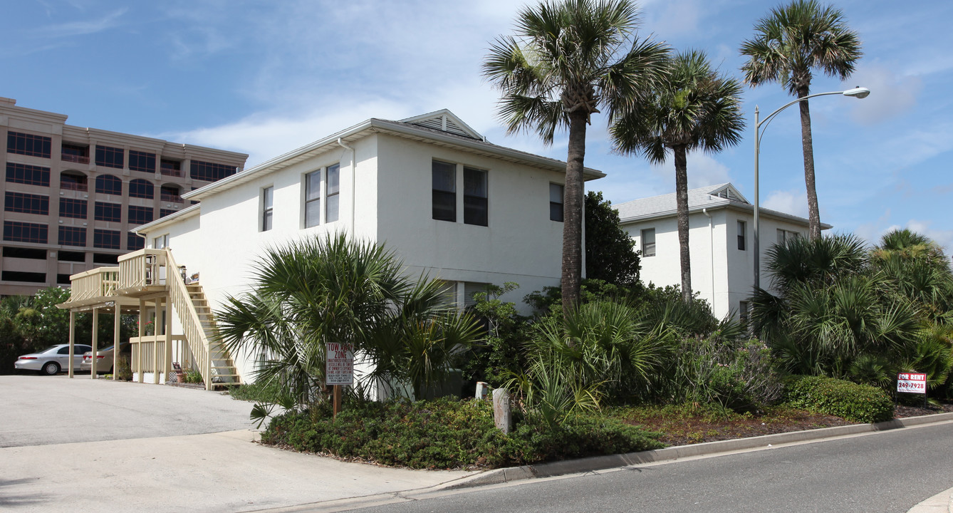 120 4th Ave N in Jacksonville Beach, FL - Building Photo