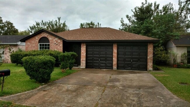 property at 1415 S Circle Park St