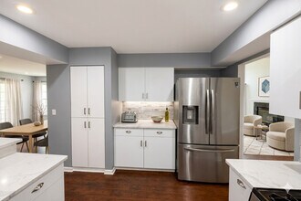 147 White Branch Ct N in Schaumburg, IL - Building Photo - Building Photo