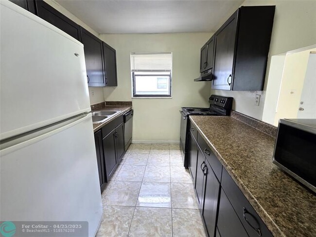 property at 1850 N Congress Ave
