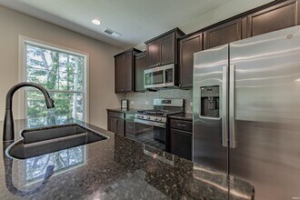 9808 Blyth Dr in Evansville, IN - Building Photo - Building Photo