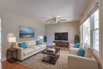 33423 N Mill Rd in Grayslake, IL - Building Photo - Building Photo