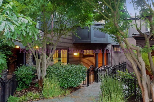 46 De Silva Island Dr in Mill Valley, CA - Building Photo - Building Photo