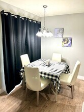 4028 N Illinois Ave-Unit -7 in Peoria Heights, IL - Building Photo - Building Photo