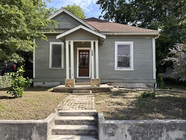 property at 821 Nevada St