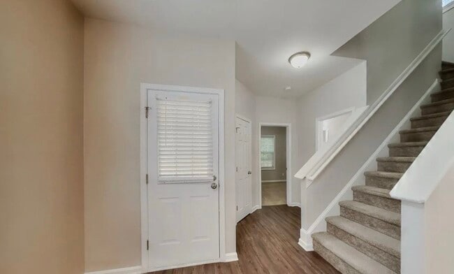 5817 Wynmore Road in Raleigh, NC - Building Photo - Building Photo