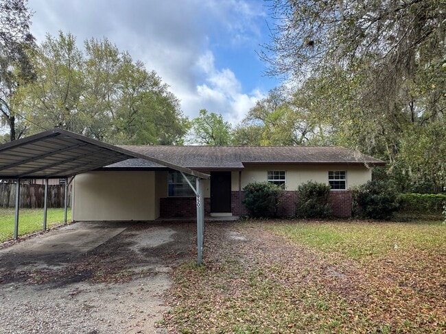 950 W French Ave in Orange City, FL - Building Photo - Building Photo