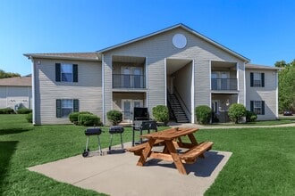 The Grand at 150 in Dickson, TN - Building Photo - Building Photo