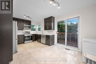 1 Marielle Ct in Ottawa, ON - Building Photo - Building Photo