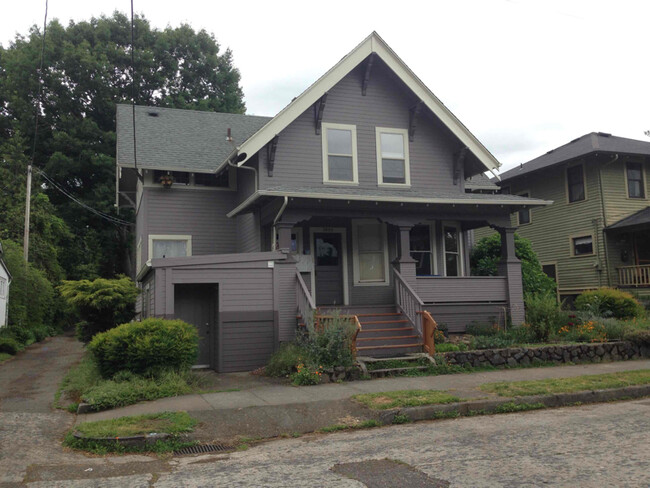 property at 3603 SE Alder St