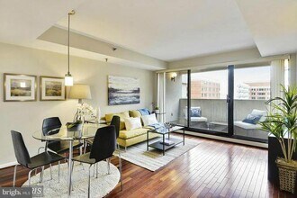 2311 M St NW in Washington, DC - Building Photo - Building Photo