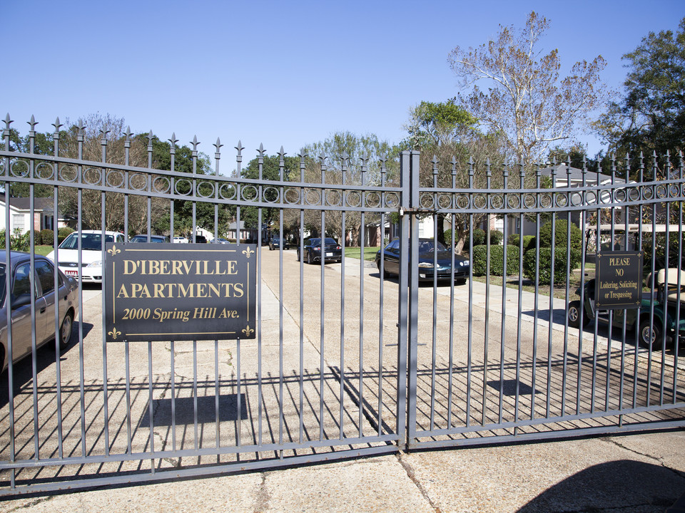 D'iberville Apartments in Mobile, AL - Building Photo