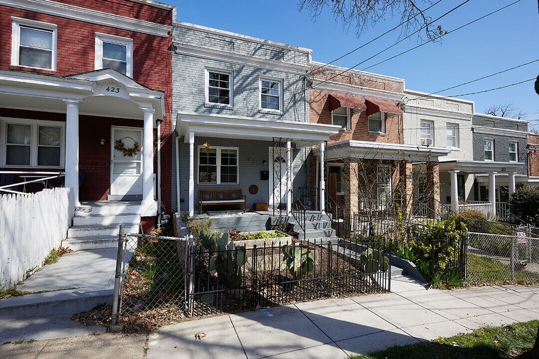 421 Longfellow St NW in Washington, DC - Building Photo