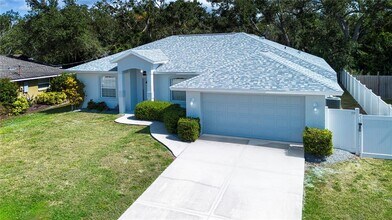 2117 Huntington Ave in Sarasota, FL - Building Photo - Building Photo
