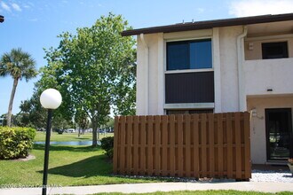 2145 Golf Isle Dr in Melbourne, FL - Building Photo - Building Photo