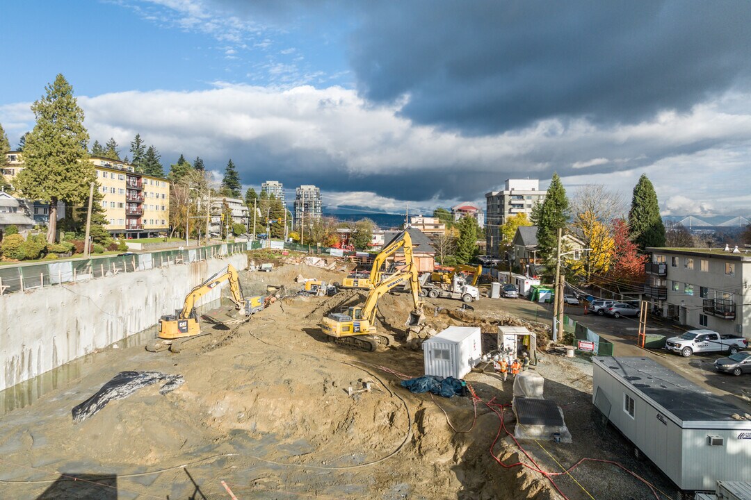 First and Royal in New Westminster, BC - Building Photo