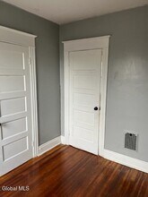 2337 16th St in Troy, NY - Building Photo - Building Photo