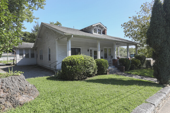 Fairmont Heritage Place - The Cedars