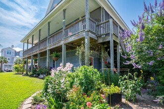 220 Florida Ave in Carolina Beach, NC - Building Photo - Building Photo