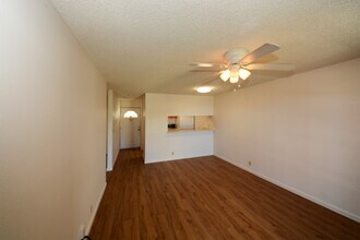 92-1045 Lalahi St, Unit 1 in Kapolei, HI - Building Photo - Building Photo