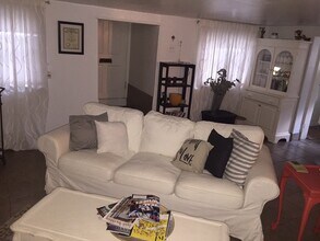 5502 Loyola Ave, Unit 5502 in New Orleans, LA - Foto de edificio - Building Photo