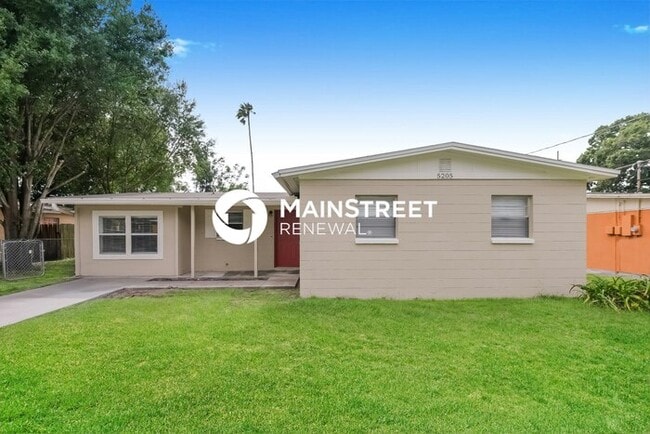 property at 5205 S 84th St
