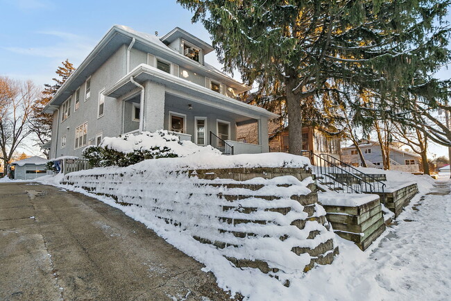 126 Park Ave in Dekalb, IL - Building Photo - Building Photo