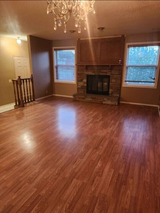 11 Templeson Rd NE in Calgary, AB - Building Photo