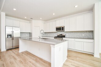 5624 Frst Cv Dr in Rosenberg, TX - Building Photo - Building Photo