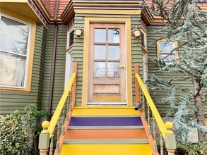 4 St Johns Pl in Buffalo, NY - Building Photo - Building Photo