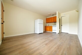 1301 Gilman St in Berkeley, CA - Building Photo - Building Photo