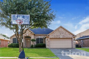 5051 Showdown Ln in Grand Prairie, TX - Building Photo