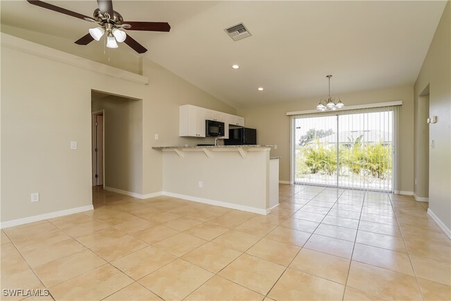4112 18th St SW in Lehigh Acres, FL - Building Photo - Building Photo