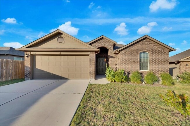 property at 5913 Diamondleaf Bend