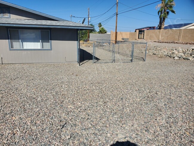 703 Desert Glen Dr in Lake Havasu City, AZ - Building Photo - Building Photo
