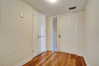 755 Dotterel Rd in Delray Beach, FL - Building Photo - Building Photo