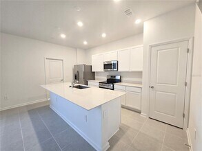 2376 Rider Rain Ln in Apopka, FL - Building Photo - Building Photo