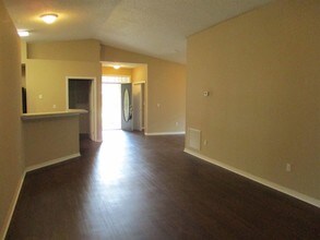 7319 Bunker Ct in Jacksonville, FL - Building Photo - Building Photo