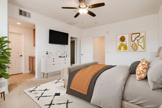 28566 Herrera St in Santa Clarita, CA - Building Photo - Building Photo