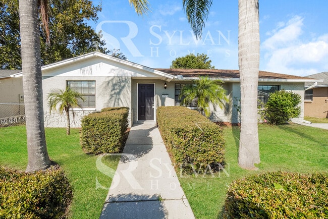 8729 Sabal Way in Port Richey, FL - Building Photo - Building Photo