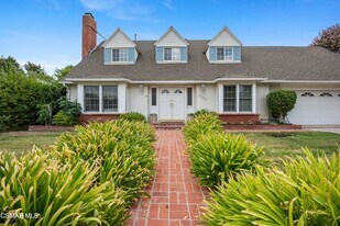 19816 Needles St in Los Angeles, CA - Building Photo