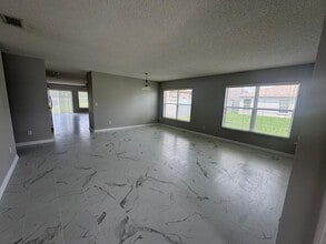 714 Crystal Bay Ln in Orlando, FL - Building Photo - Building Photo