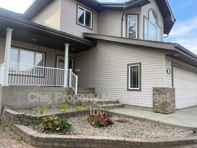 336 Hunters Run NW in Edmonton, AB - Building Photo - Building Photo