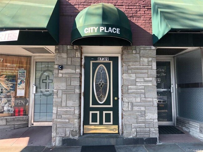 87 Broadway, Unit 3 in Newburgh, NY - Building Photo - Building Photo