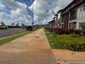 91-1170-1170 Ho?ona?auao St in Kapolei, HI - Foto de edificio - Building Photo