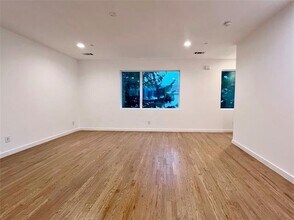 1430 Grigsby Ave in Dallas, TX - Building Photo - Building Photo