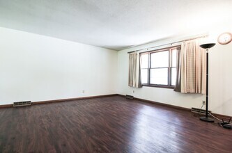 1832 Ranser Rd in Manhattan, KS - Building Photo - Building Photo